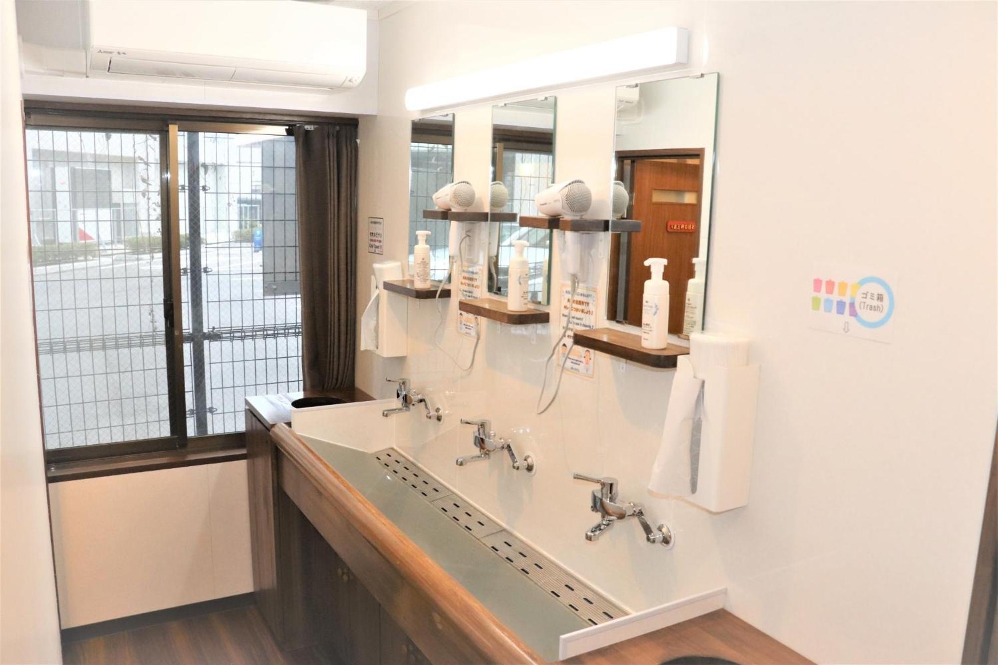 Jam Hostel Hakata Station Front Semi-Private Room With Shared Bathroom - Vacation Stay 61445 Fukuoka  Exteriör bild